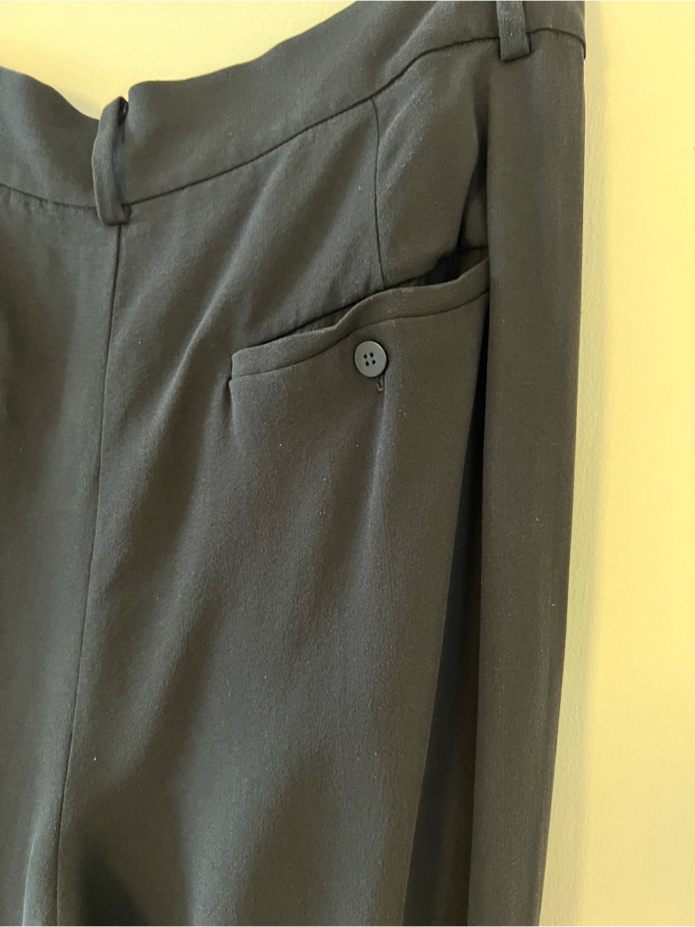Eileen Fisher 100% Silk Georgette Crepe Carrot Pants Black Size S Tapered - Picture 11 of 13